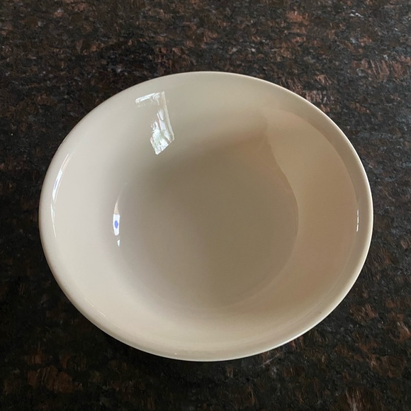 1 Corelle Sandstone 1 Quart Serving Bowl - Picture 1 of 11